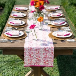 Gardenia Vine Berry Table Runner