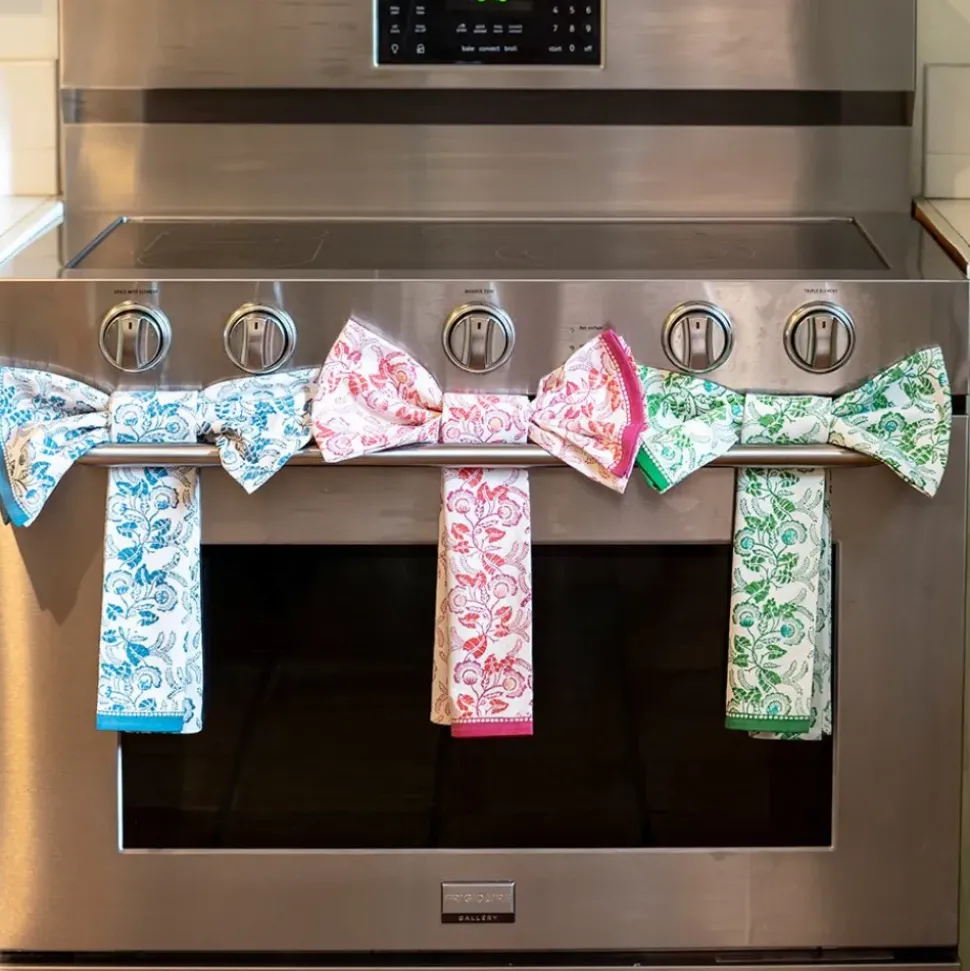 Gardenia Vine Berry Tea Towels