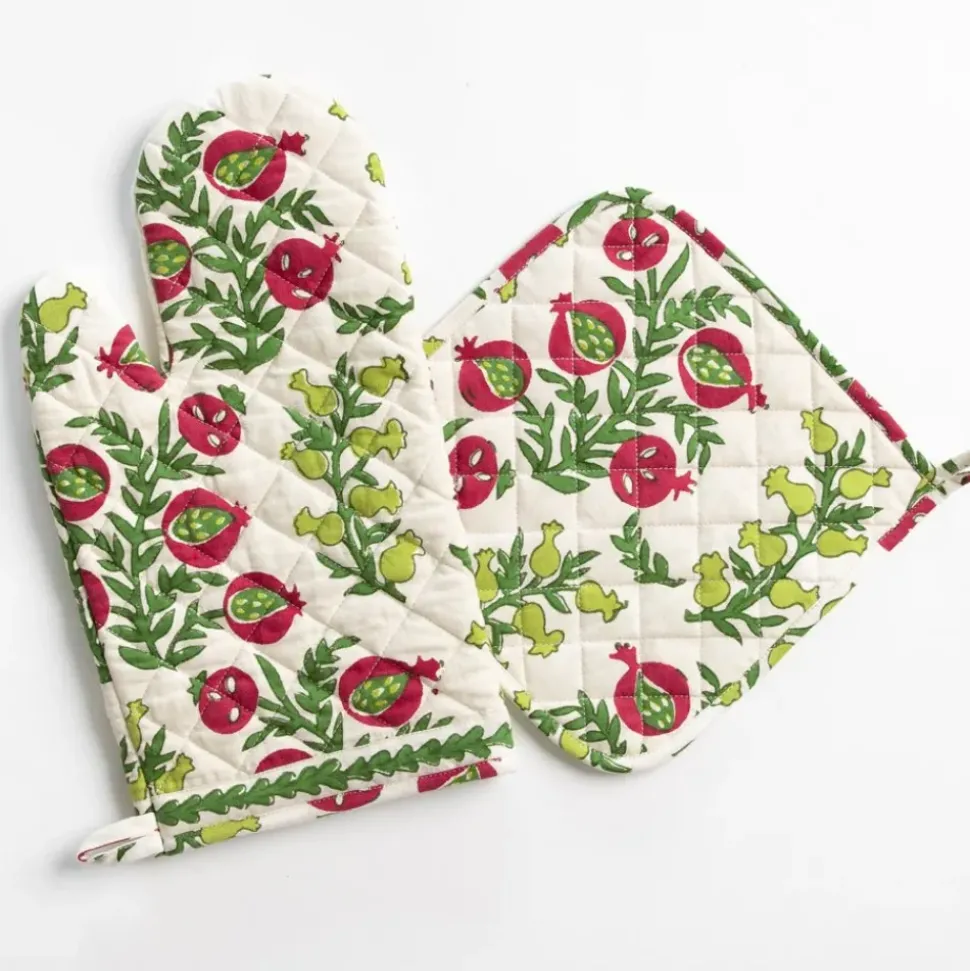 Pom Bells Basil & Magenta Oven Mitt Set