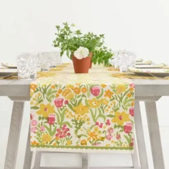 70s Flower Table Runner