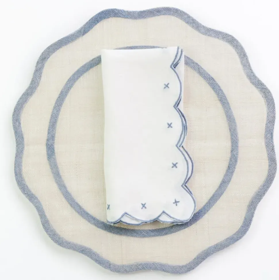 Scalloped Knot Light Blue Embroidered Linen Napkin | Set of 4