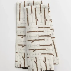 White Linen Snaffle & Buckle Fingertip Towels
